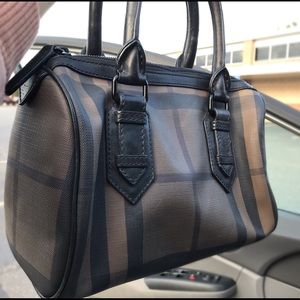 BURBERRY HANDBAG